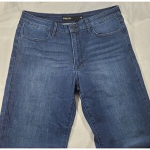 Indigo Six Women's Dark Wash Flared Leg Stretch Jeans - Size 14 - (33W x 31.5L)